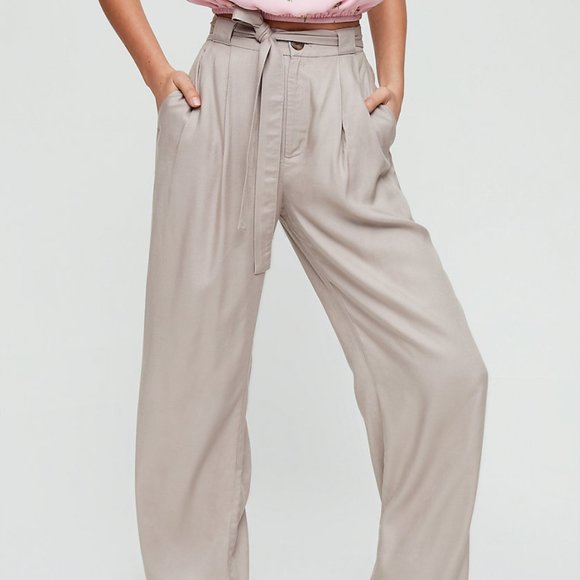 Aritzia Sunday Best Erinjoy Pant Size US6 - Picture 3 of 8